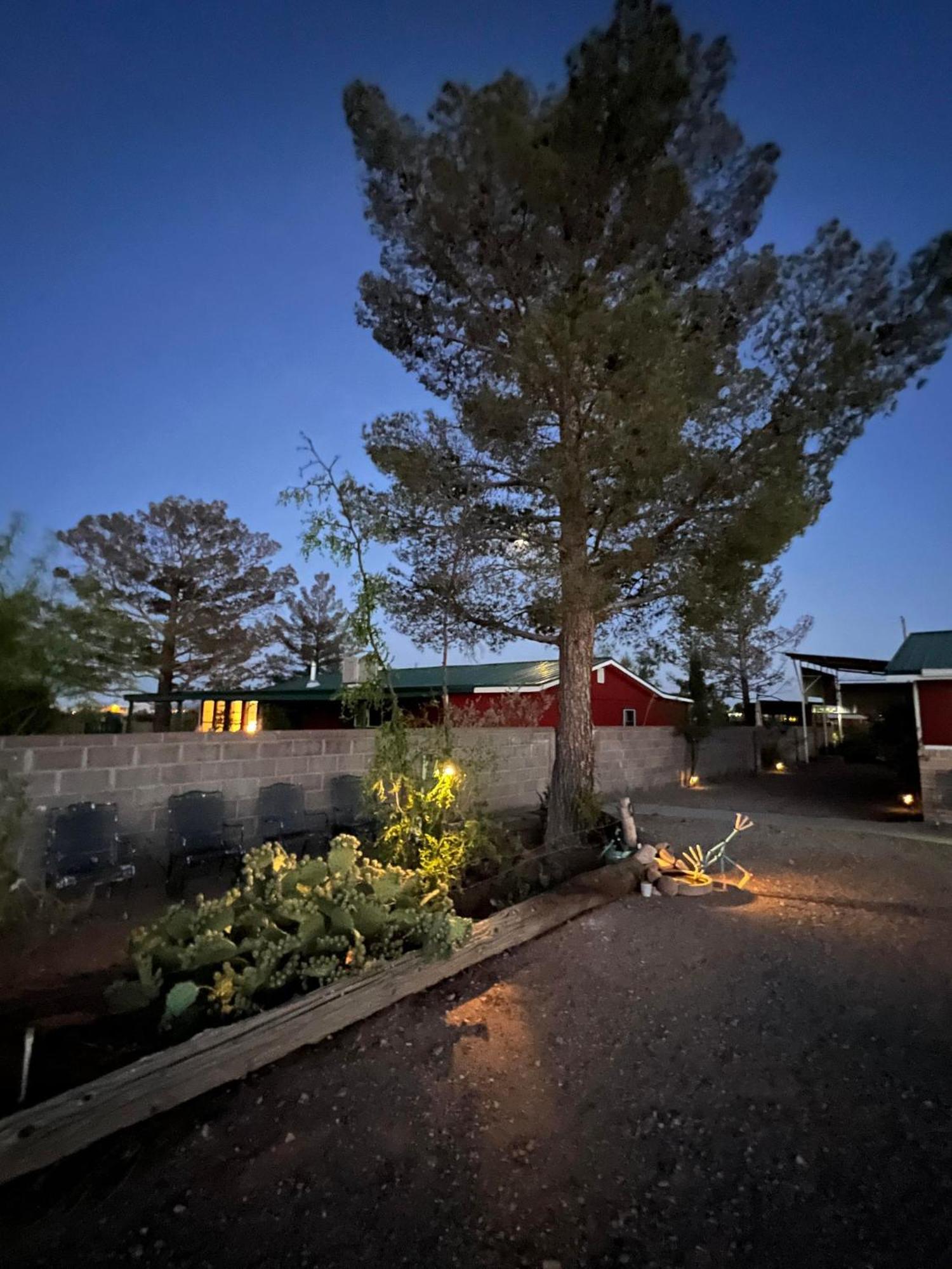 Hole In The Wall Getaway - Usa Mexico Border Bed And Breakfast Columbus Luaran gambar
